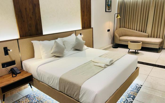 Royal Plaza Inn by RAK Rooms