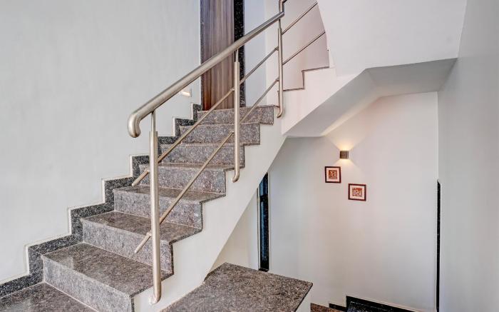 Aamy Villa | 3-BHK | Pvt Pool | Garden | Balconies