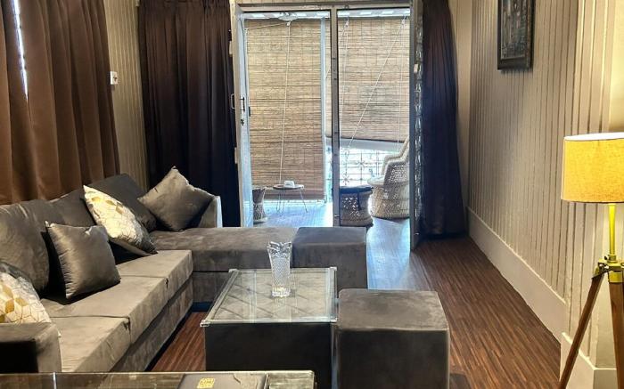 Saltlake City Centre Homestay