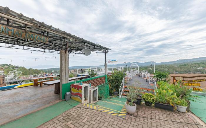 Urbanview Tebing Vietnam Lampung by RedDoorz