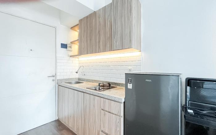 Cozy Good Studio Apt Urbantown Serpong By Travelio