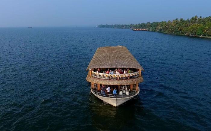 Luxury Boathouse