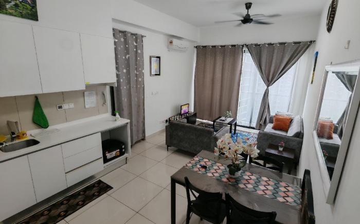 Astoria | Pool | Wifi | 3Bed | +3sleep mat | 7pax
