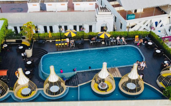 The Twizt-Lifestyle Hostel & Hotel