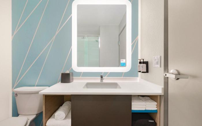 Avid Hotels Plano North By IHG