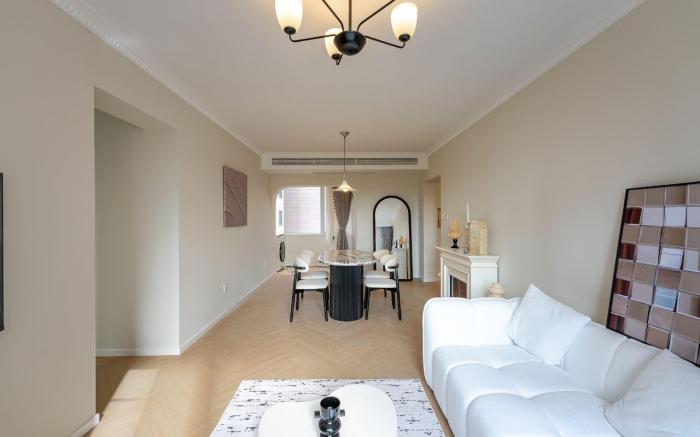 Tianzifang 3Bedroom Apt, 50m from Subway