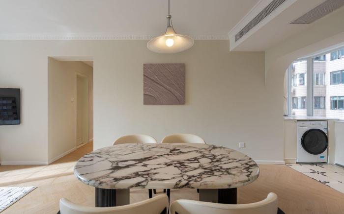Tianzifang 3Bedroom Apt, 50m from Subway