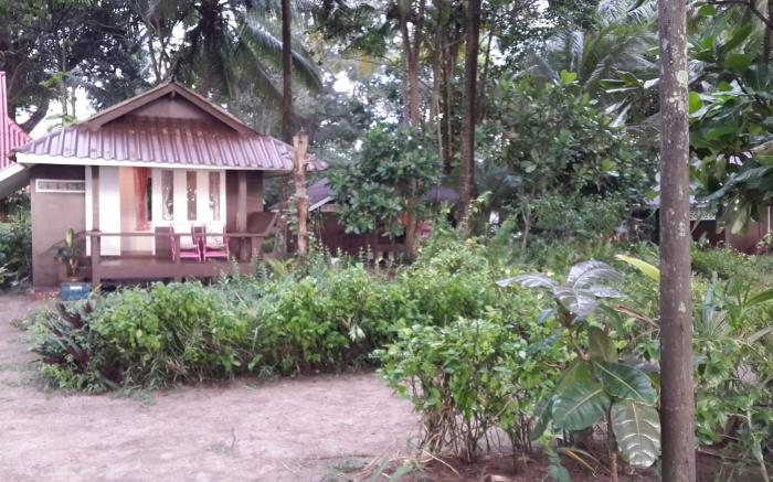 Phayam Coconut Beach Resort
