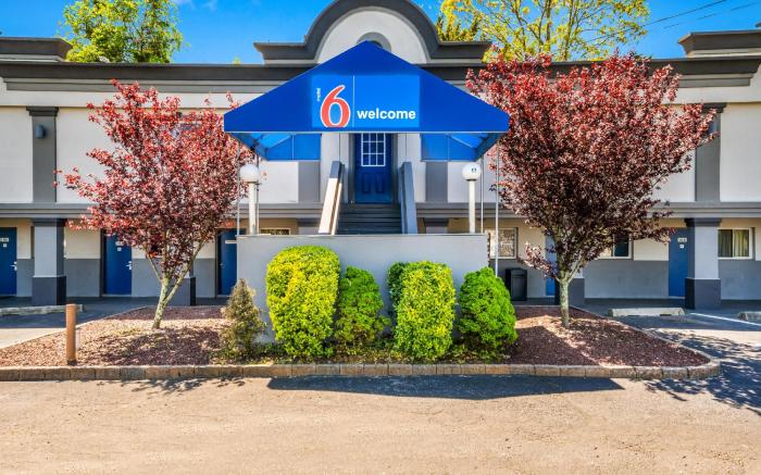 Motel 6 San Francisco, CA – Lombard Street