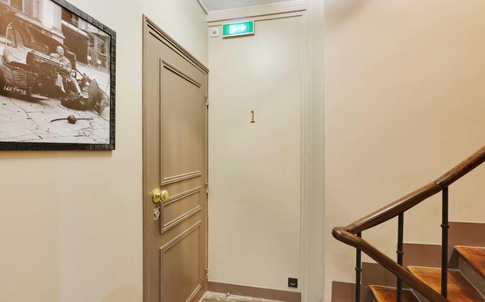 Modern apartment & terrace - 2BR/6P