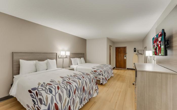 Red Roof Inn & Suites Newport – Middletown, RI