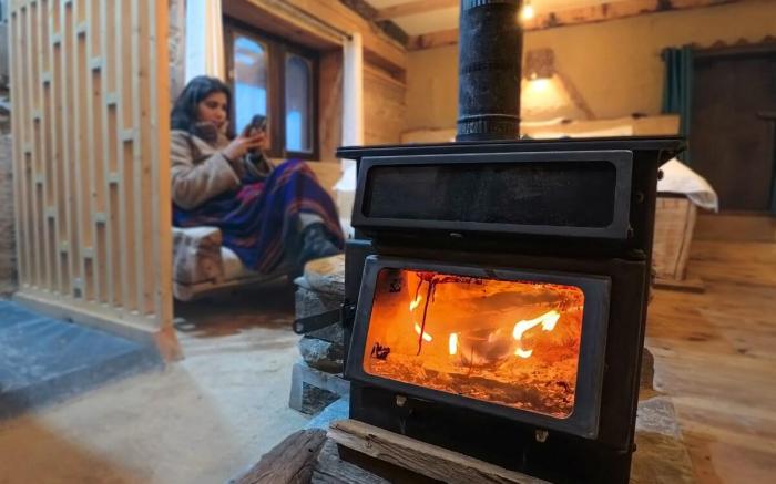 ART Village Naggar - Entire Kathkuni Villa