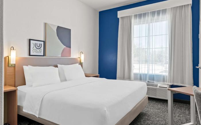 Spark by Hilton Selma