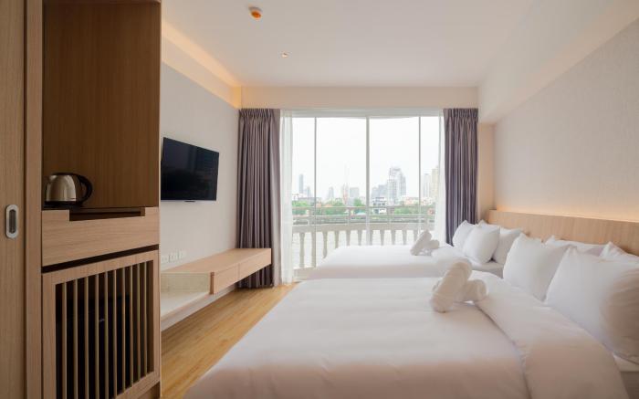 BEAT. Warii Hostel @ Chaophraya River