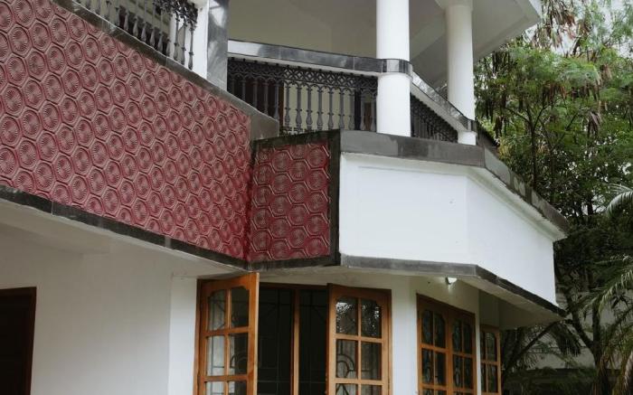 Lavenders Villa Near Technopark