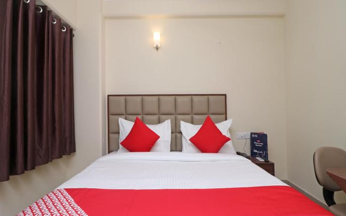 Flagship 74174 Hotel Central Plaza