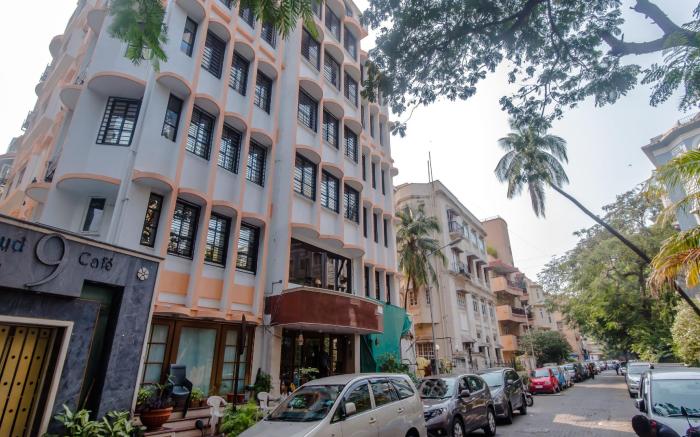 OYO Flagship 15439 Colaba