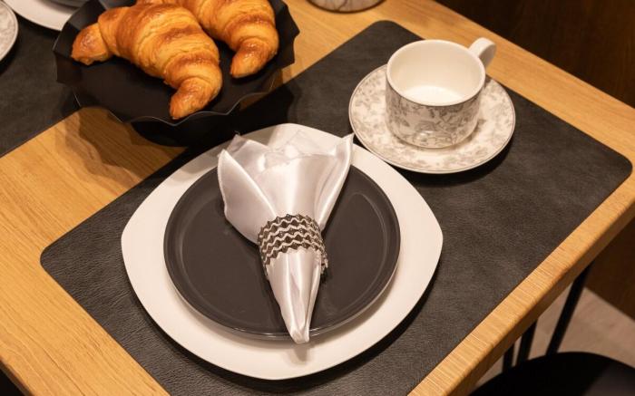 Central Nagoya Stays 801