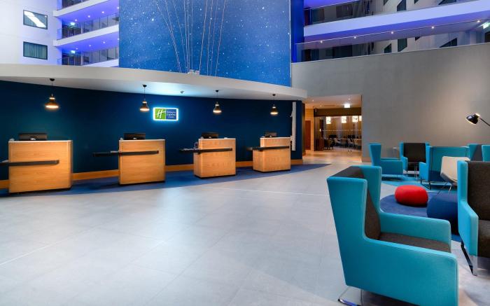 Holiday Inn Express London Heathrow T4 By IHG