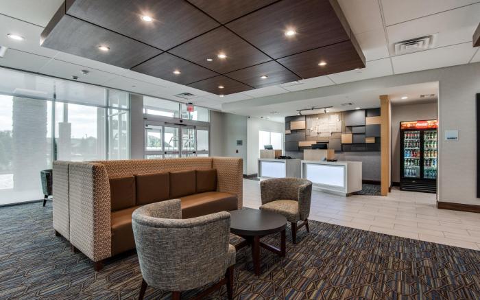 Holiday Inn Express & Suites Dallas North - Addison By IHG