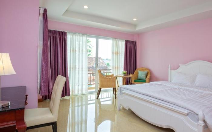 Takanta Place Aparthotel