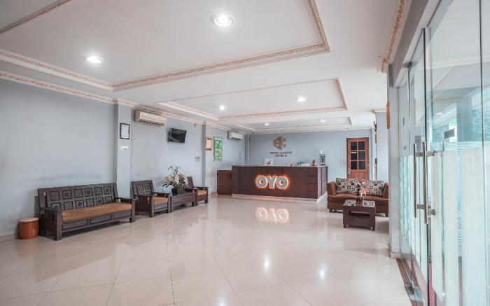Super OYO 686 Bunga Karang Hotel