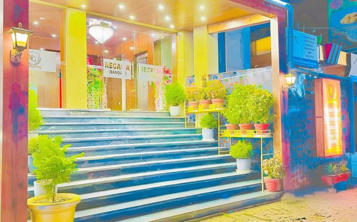 HOTEL SUPERIA GRAND