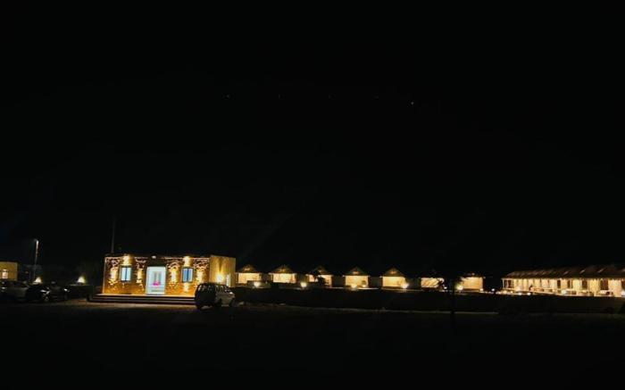 Amazing Desert Camp