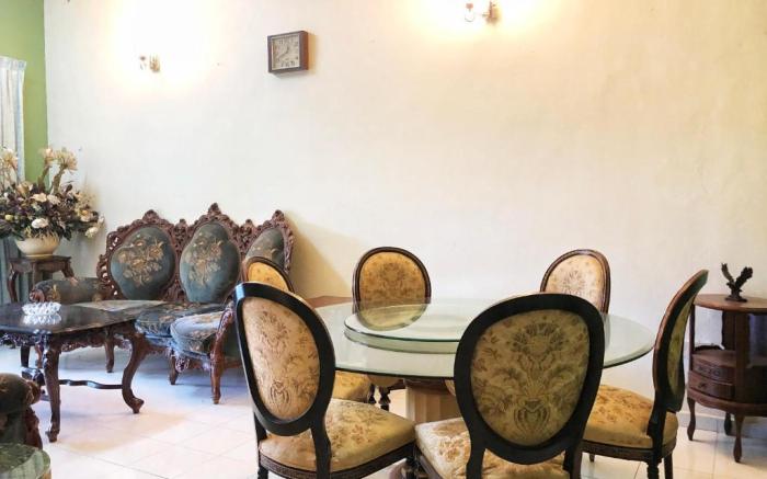 Redzuan Homestay Muar (Muslim-friendly)