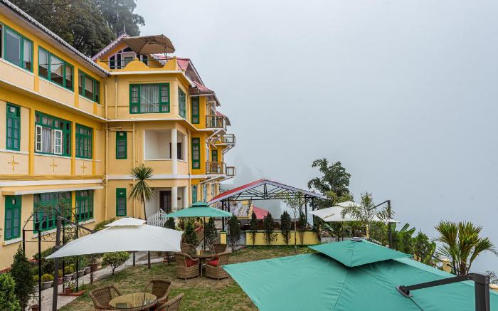 Udaan Nirvana Resort, Darjeeling ( Mall Road )