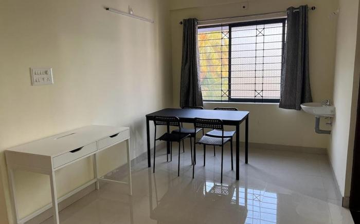 Central 2BR Apartment - 304
