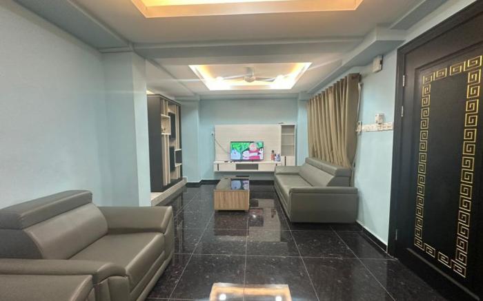 Karen Homestay Likas