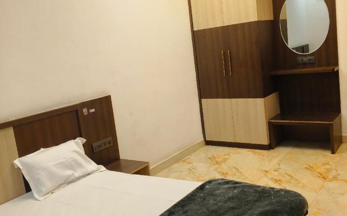 107 Studio balcony suites near temple 