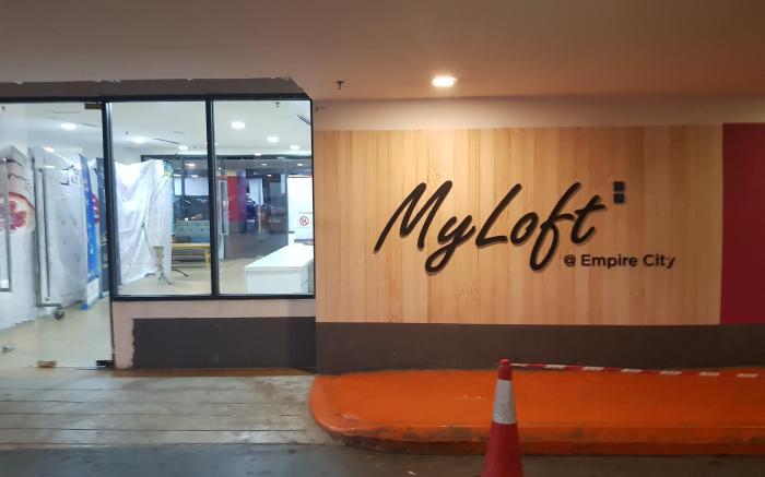 PREMIUM LHOTENG @ EMPIRE CITY  Nice view/ netflix