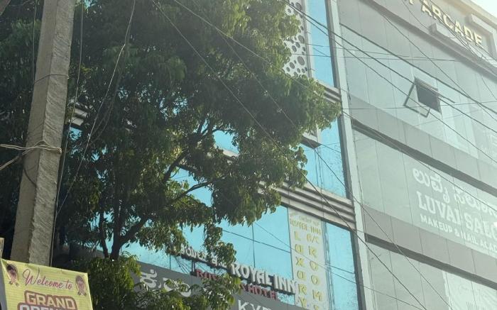Hotel Zeke Avenue