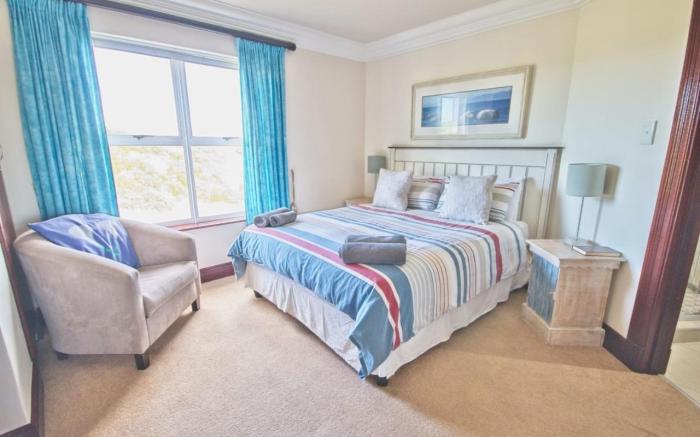 Milkwood Beachfront Accommodation 218, J'Bay