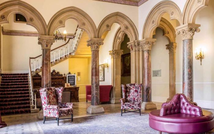 Heritage Palace Walton Hall by Dancenter