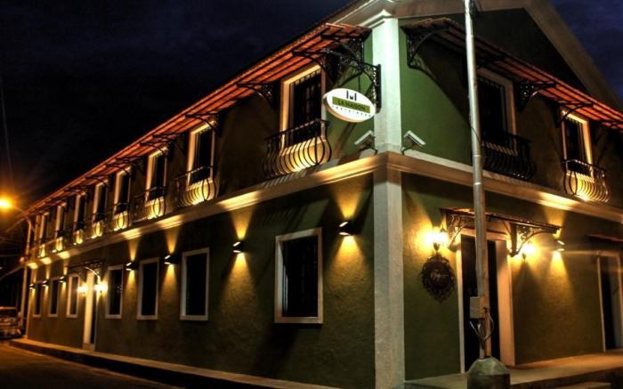am¿tays & Trails La Maison Fontainhas                                                       