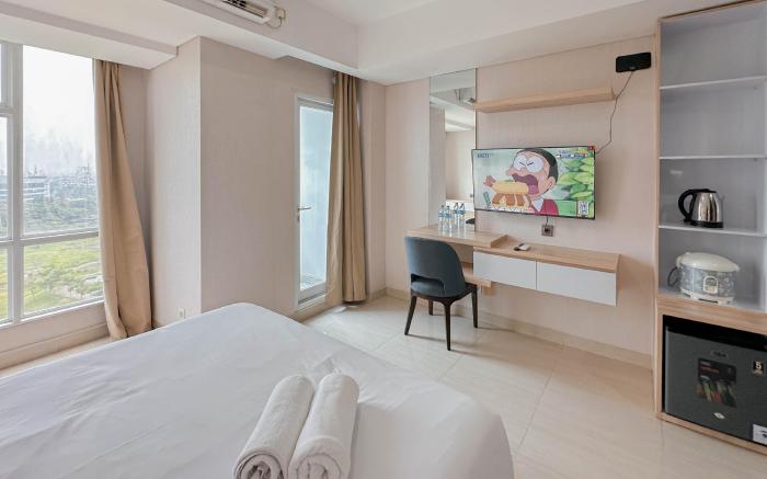 Modern Studio Grand Sungkono Lagoon By Travelio