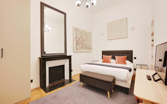 Beautiful Apt -2BR/4P- Tour Eiffel / Invalides