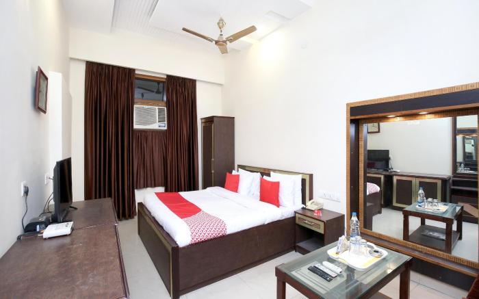 OYO 13877 Hotel Le Bon Ton