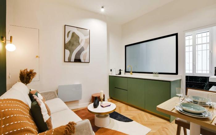 Chic hotel-1BR/4P In the heart of the Palais Royal