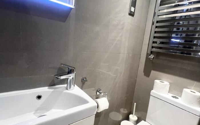 Cosy 5 Bedroom Flat in Paddington