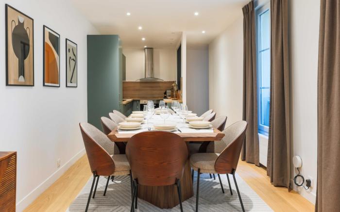 Magnificent Apartment - 4BR/10P - Arc de Triomphe