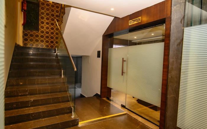 Urvi Banquets & Guest House 