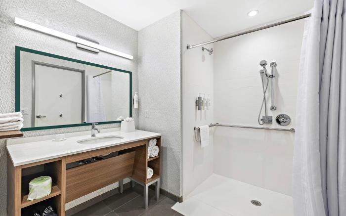 Home2 Suites by Hilton Riverside Downtown
