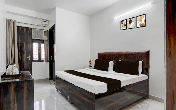 Super Collection O Sector 7 Rohini Formerly Giriraj Residency