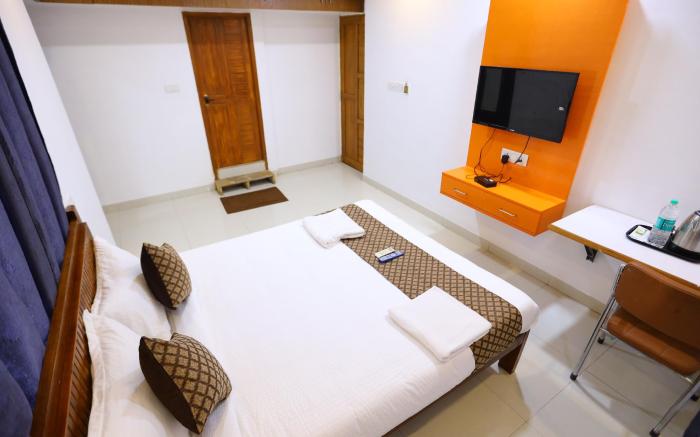 Starlight Hotels DLF