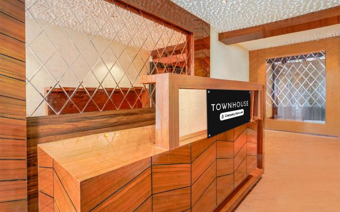 Super Townhouse Dharampur Railway Station