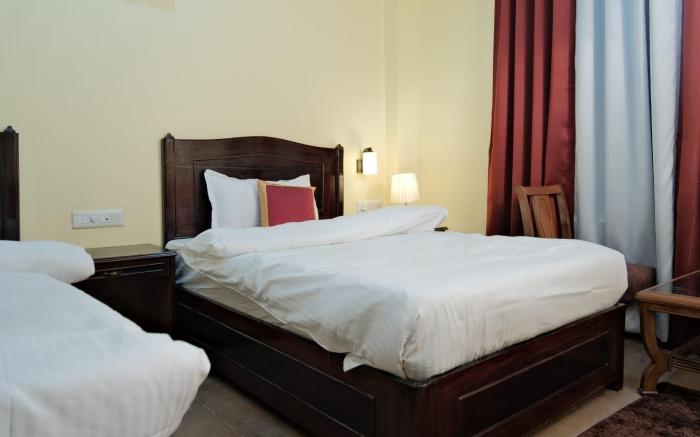 The Luv Hill Hotel And Cafe